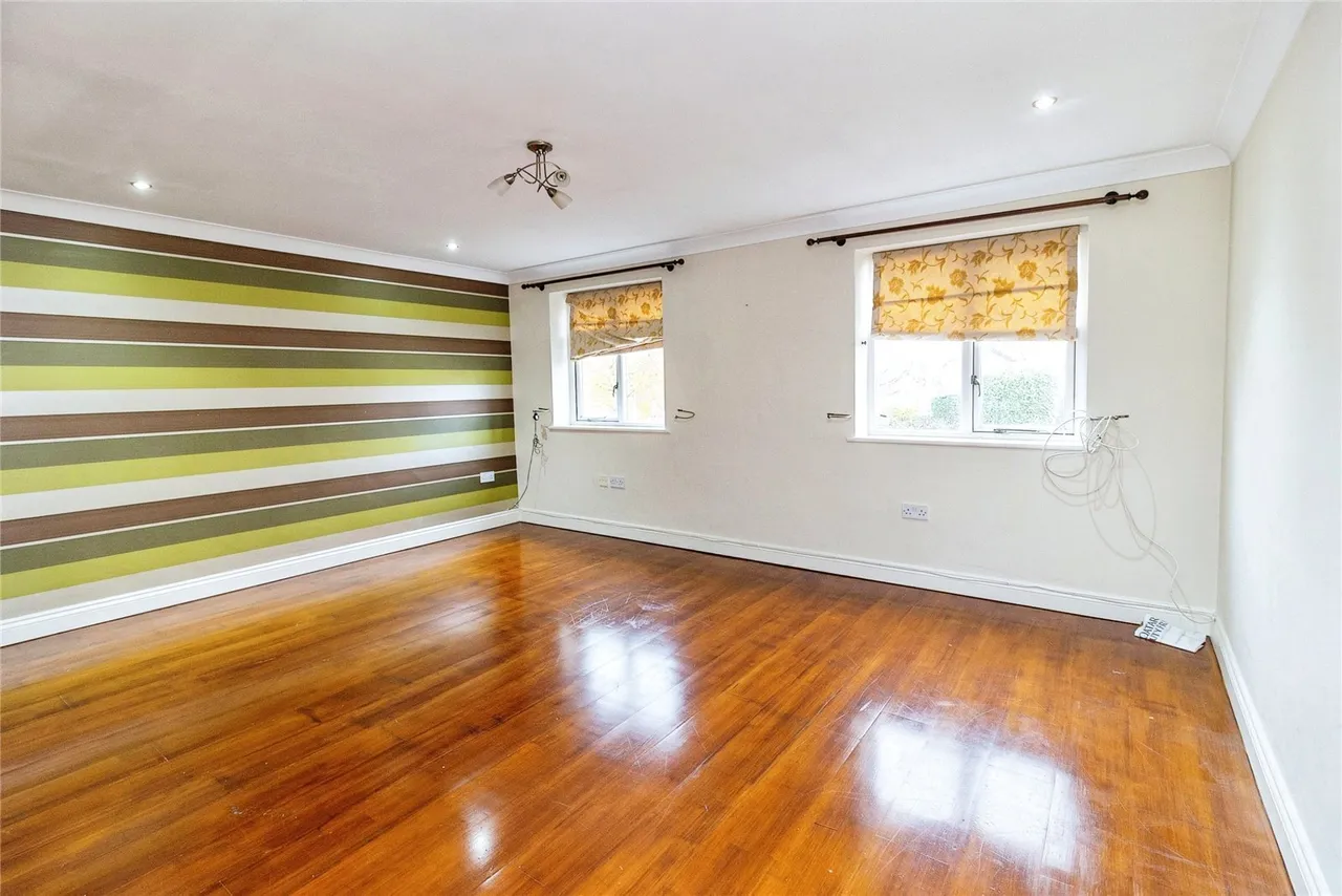 Lynmouth Crescent, Furzton, Milton Keynes, Buckinghamshire, MK4, photo 5