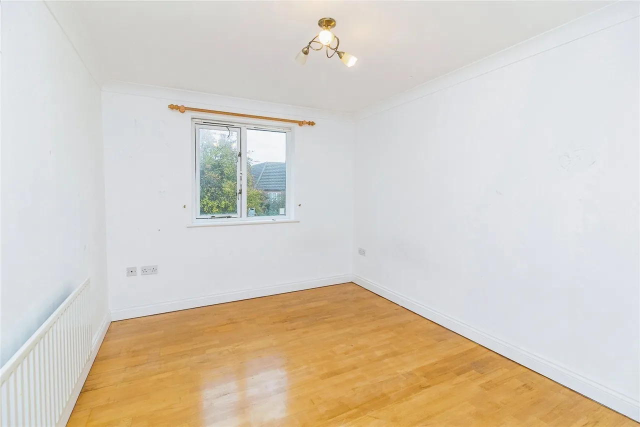 Lynmouth Crescent, Furzton, Milton Keynes, Buckinghamshire, MK4, photo 12