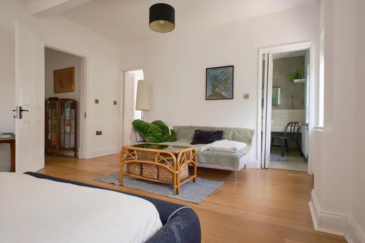 Donnington Road, London, NW10, photo 12