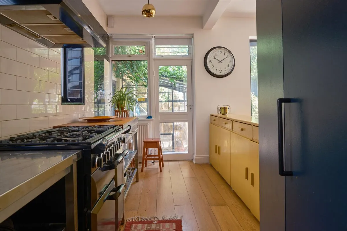 Donnington Road, London, NW10, photo 5