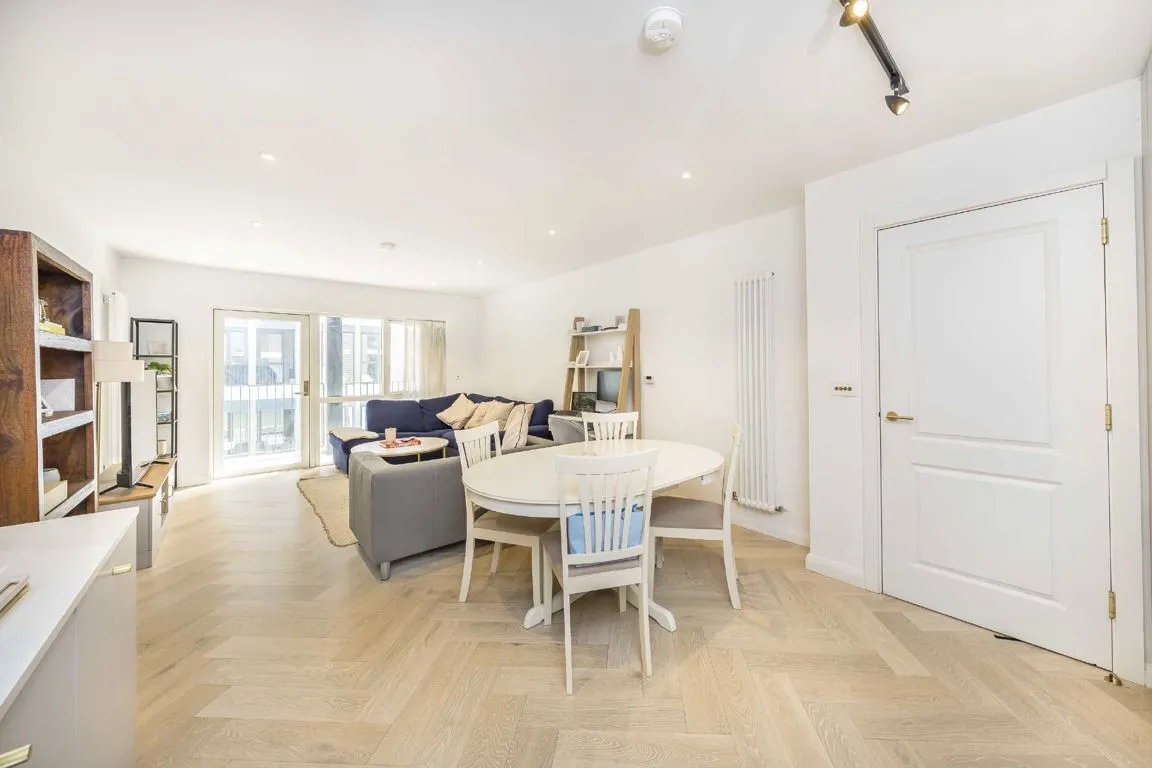 Ravensbury Terrace, SW18, photo 4