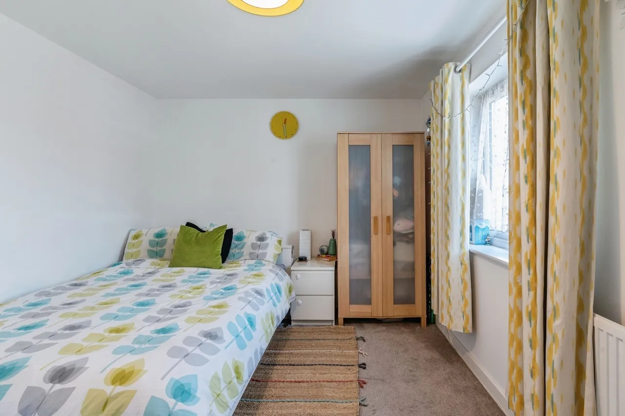 Treetops Close, Grays, Essex, RM17, photo 14