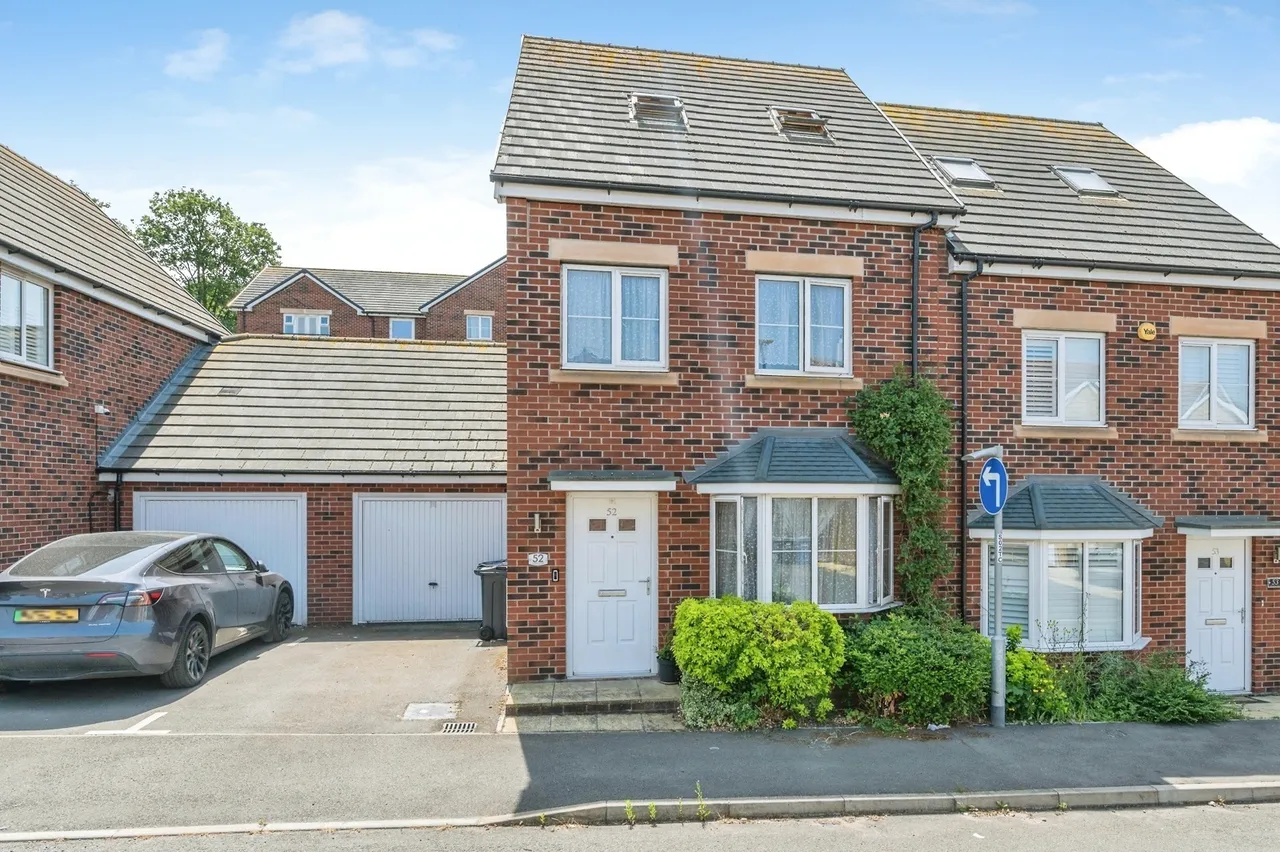 Treetops Close, Grays, Essex, RM17, photo 24