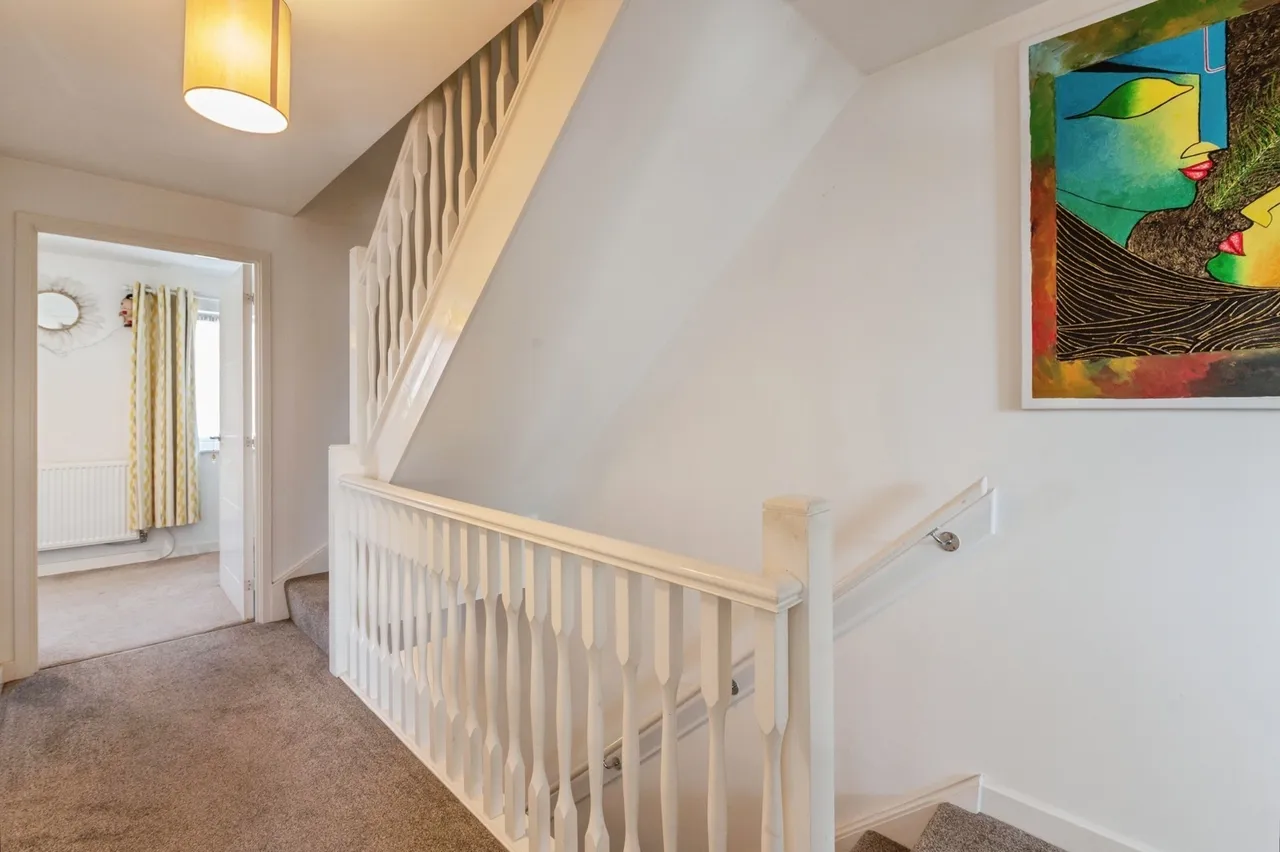 Treetops Close, Grays, Essex, RM17, photo 12