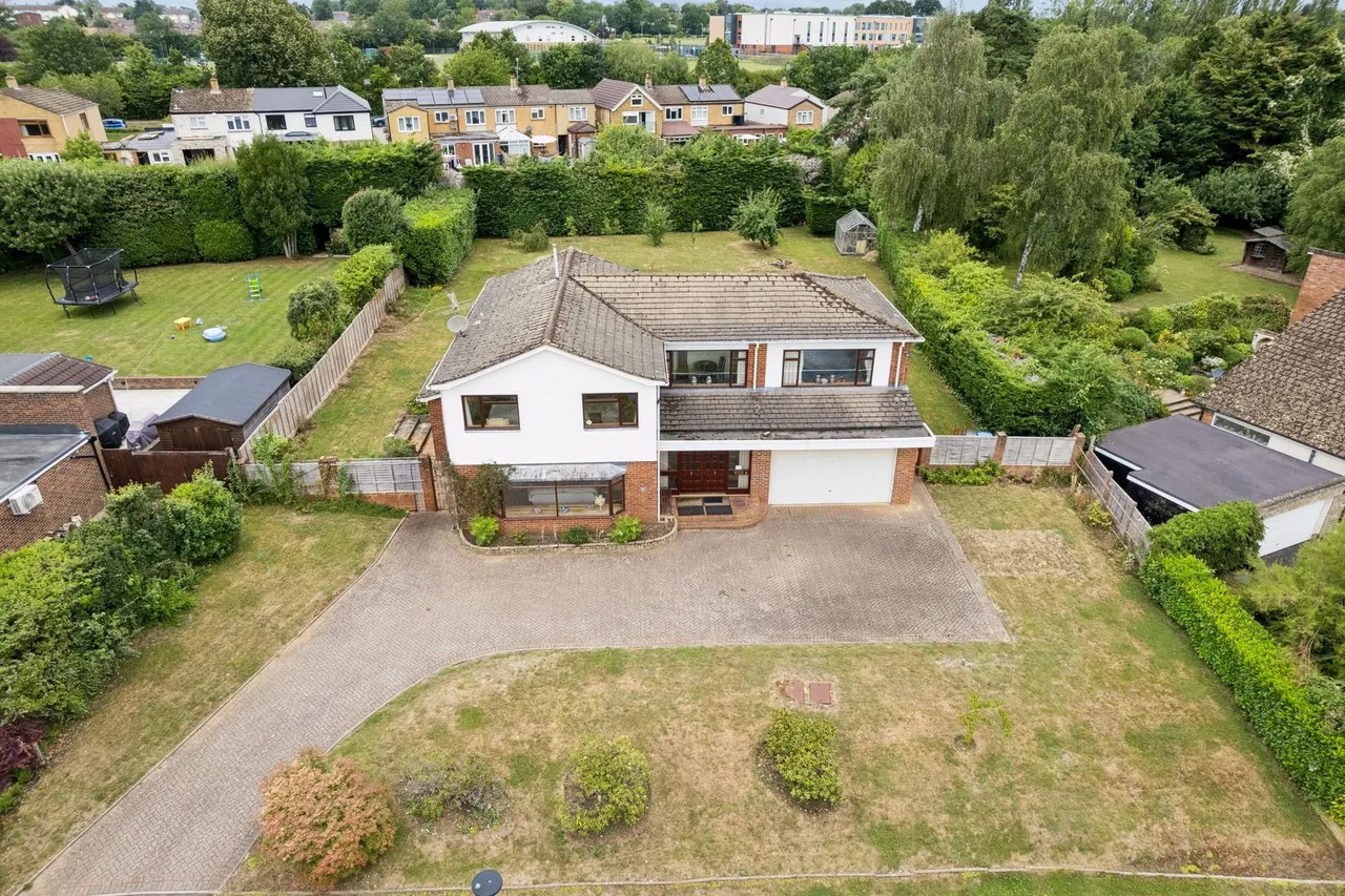 Highclere Drive, Hemel Hempstead, HP3, photo 34