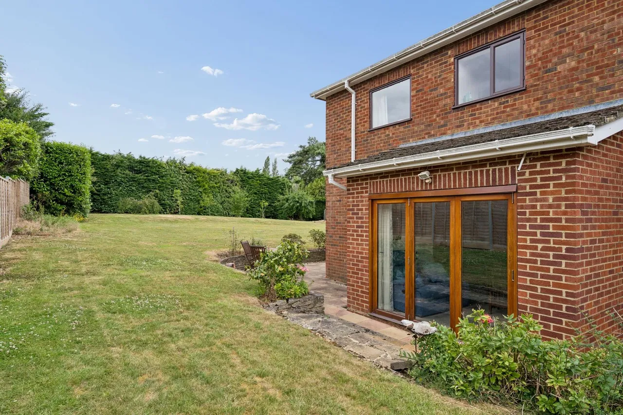Highclere Drive, Hemel Hempstead, HP3, photo 33