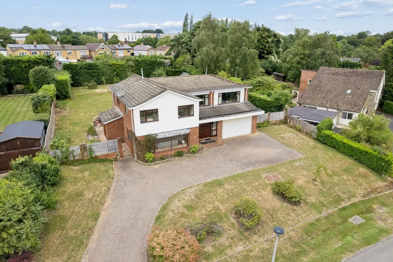 Highclere Drive, Hemel Hempstead, HP3, photo 2