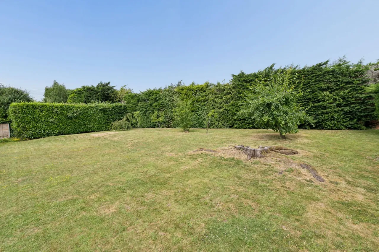 Highclere Drive, Hemel Hempstead, HP3, photo 3