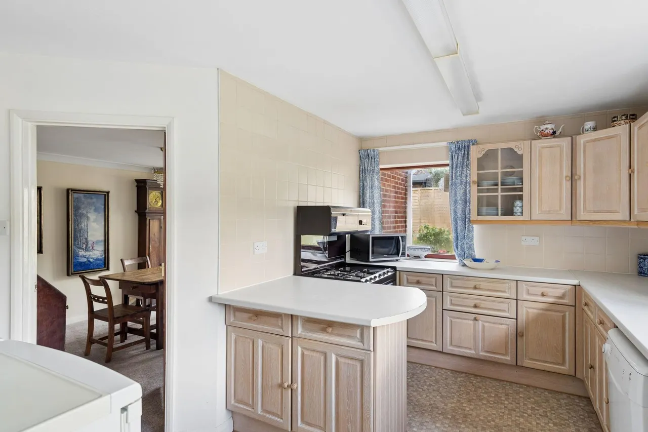 Highclere Drive, Hemel Hempstead, HP3, photo 14