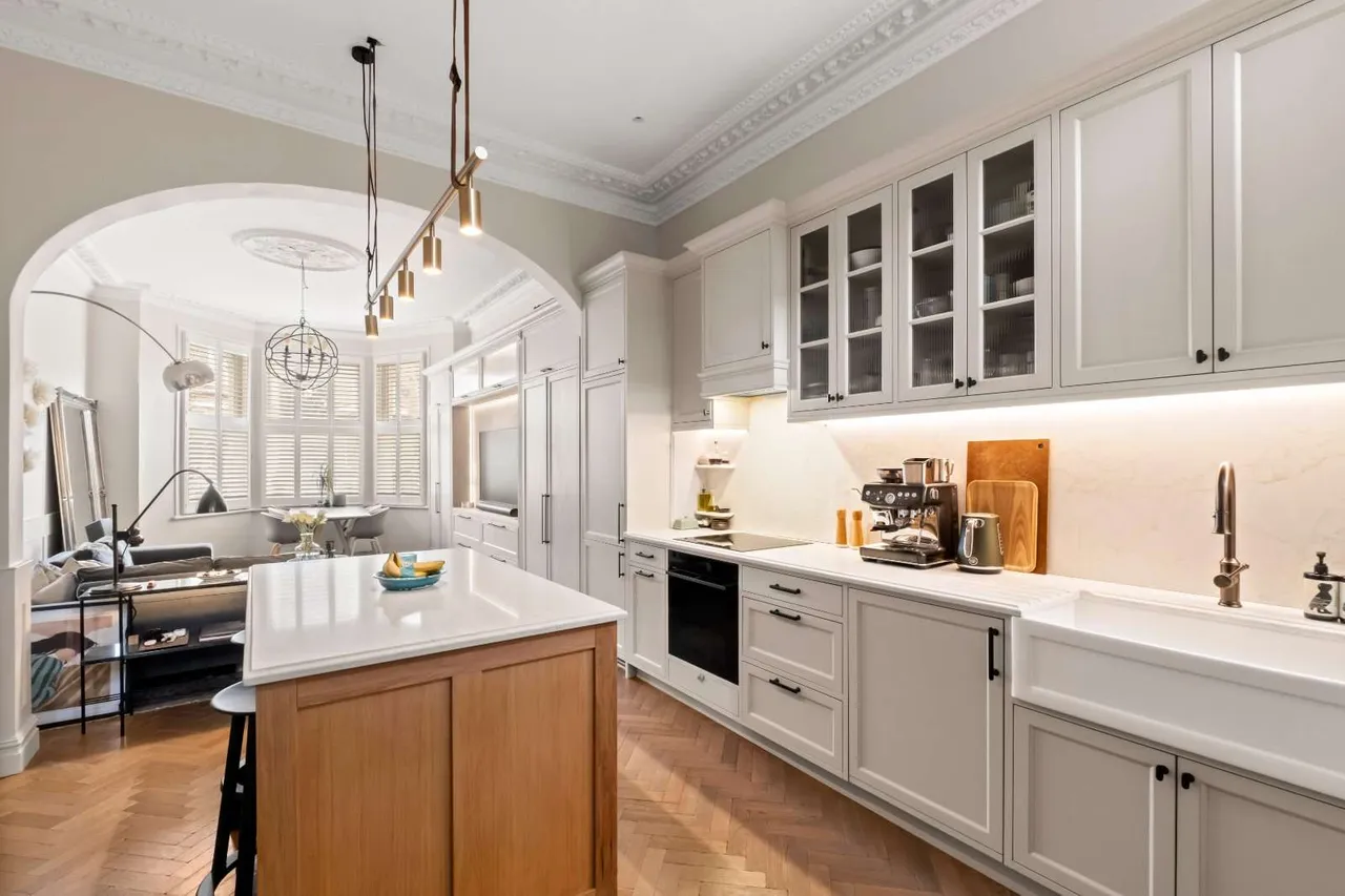 2 bed flat for sale — The Chase, London, SW4 0NG