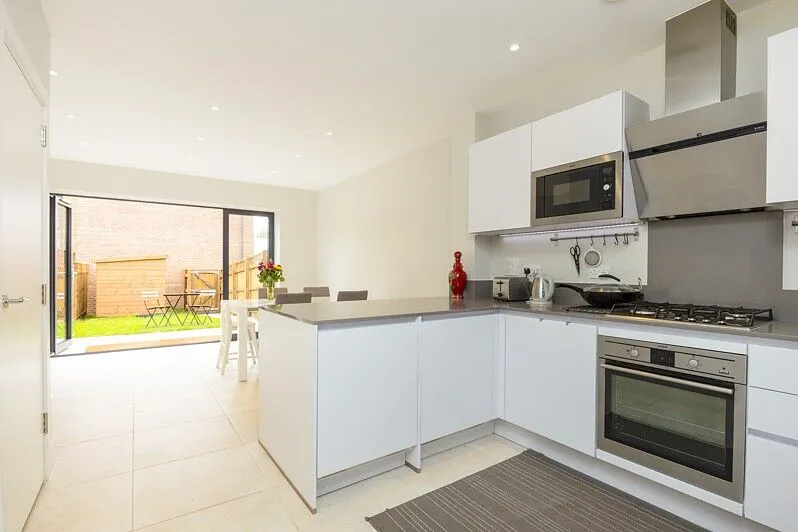 3 bed house to rent, Pipit Drive, Putney, SW15