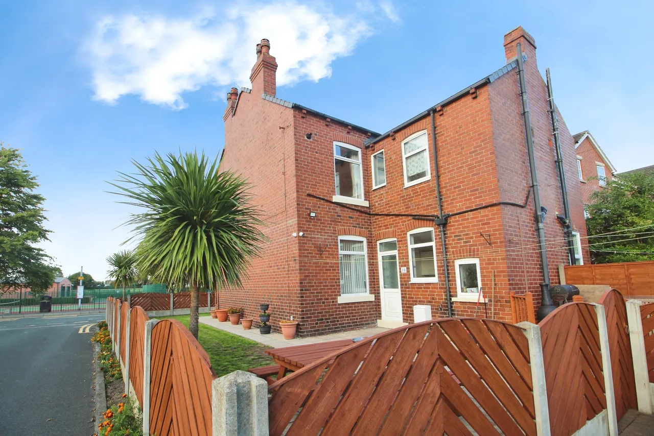 Barleyhill Road, Leeds, LS25, photo 3