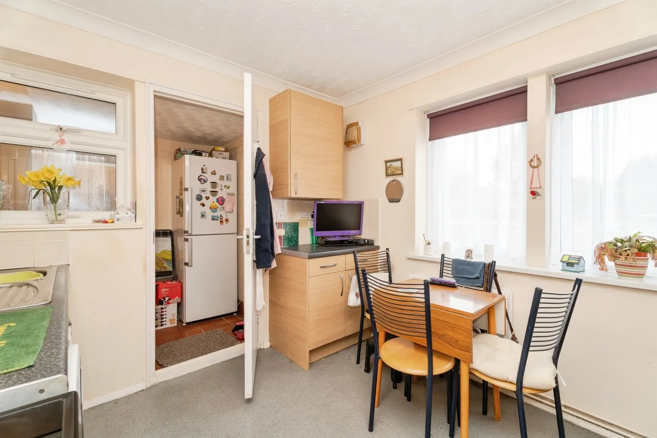 Elizabeth Crescent, Holt, NR25, photo 11