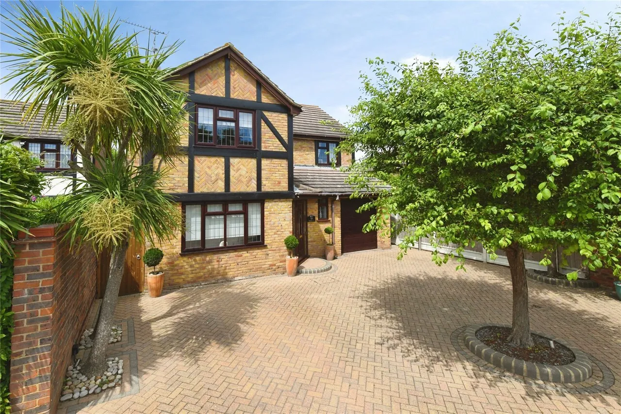 Buckland, Shoeburyness, Southend-on-Sea, Essex, SS3, photo 25
