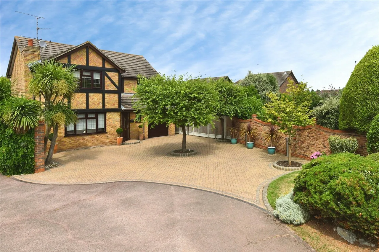 4 bed house for sale — Buckland, Shoeburyness, Southend-on-Sea, Essex, SS3