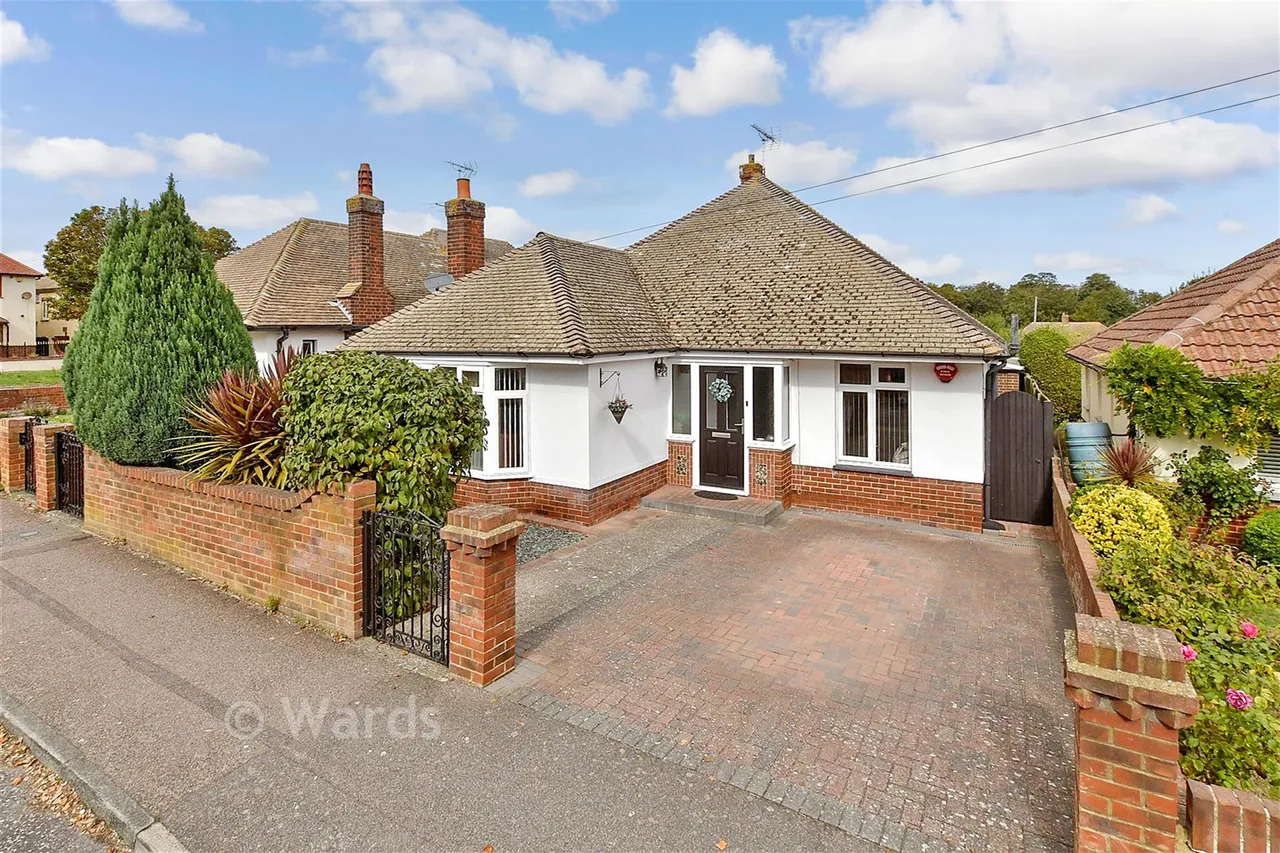 3 bed house for sale, Linden Road, Westgate-On-Sea, CT8