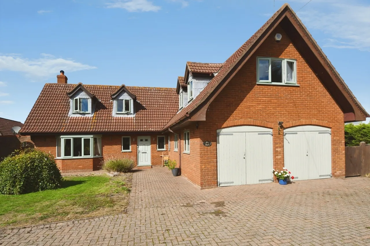 4 bed house for sale — Louth Road, Wragby, Market Rasen, Lincolnshire, LN8
