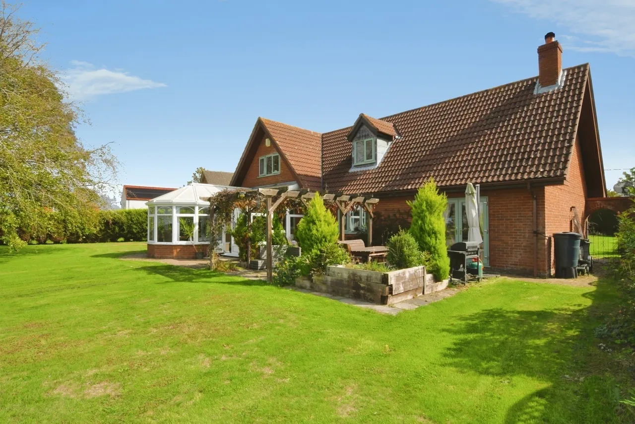 Louth Road, Wragby, Market Rasen, Lincolnshire, LN8, photo 3