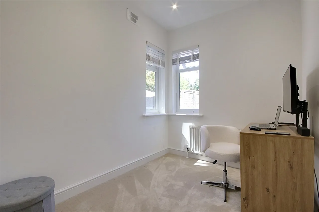 Osborne Road, Enfield, photo 9