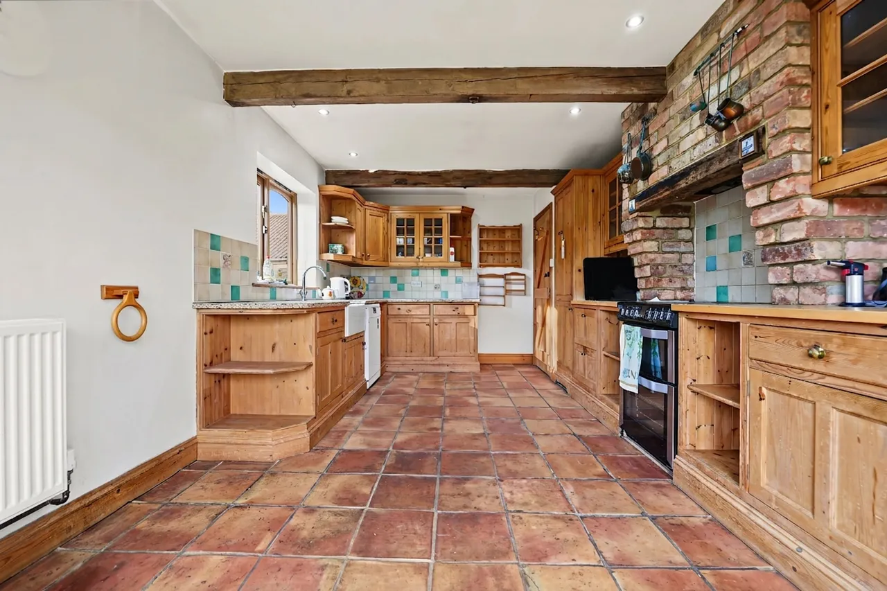 Sutton Lane, Dingley, LE16, photo 5