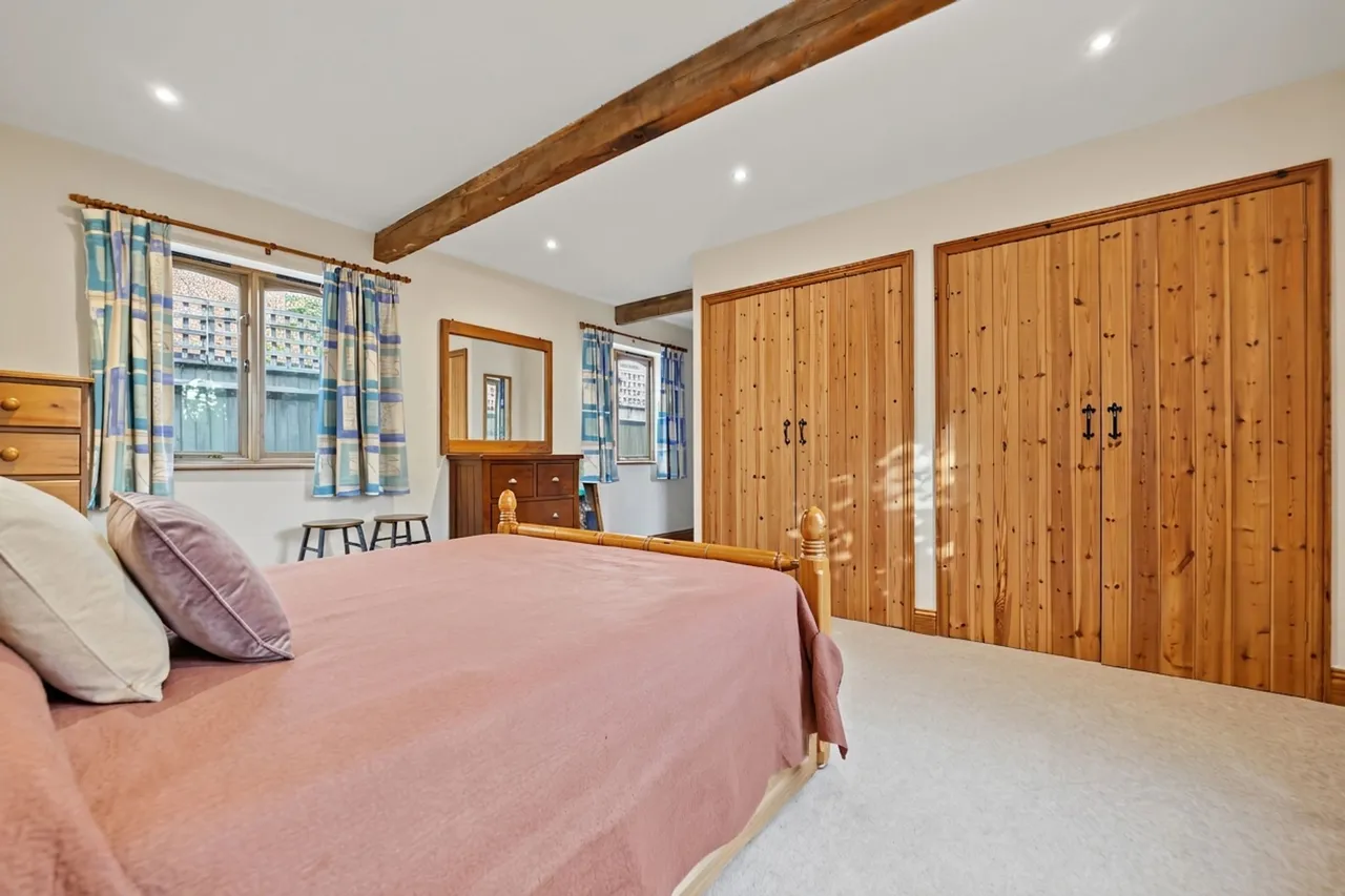 Sutton Lane, Dingley, LE16, photo 12
