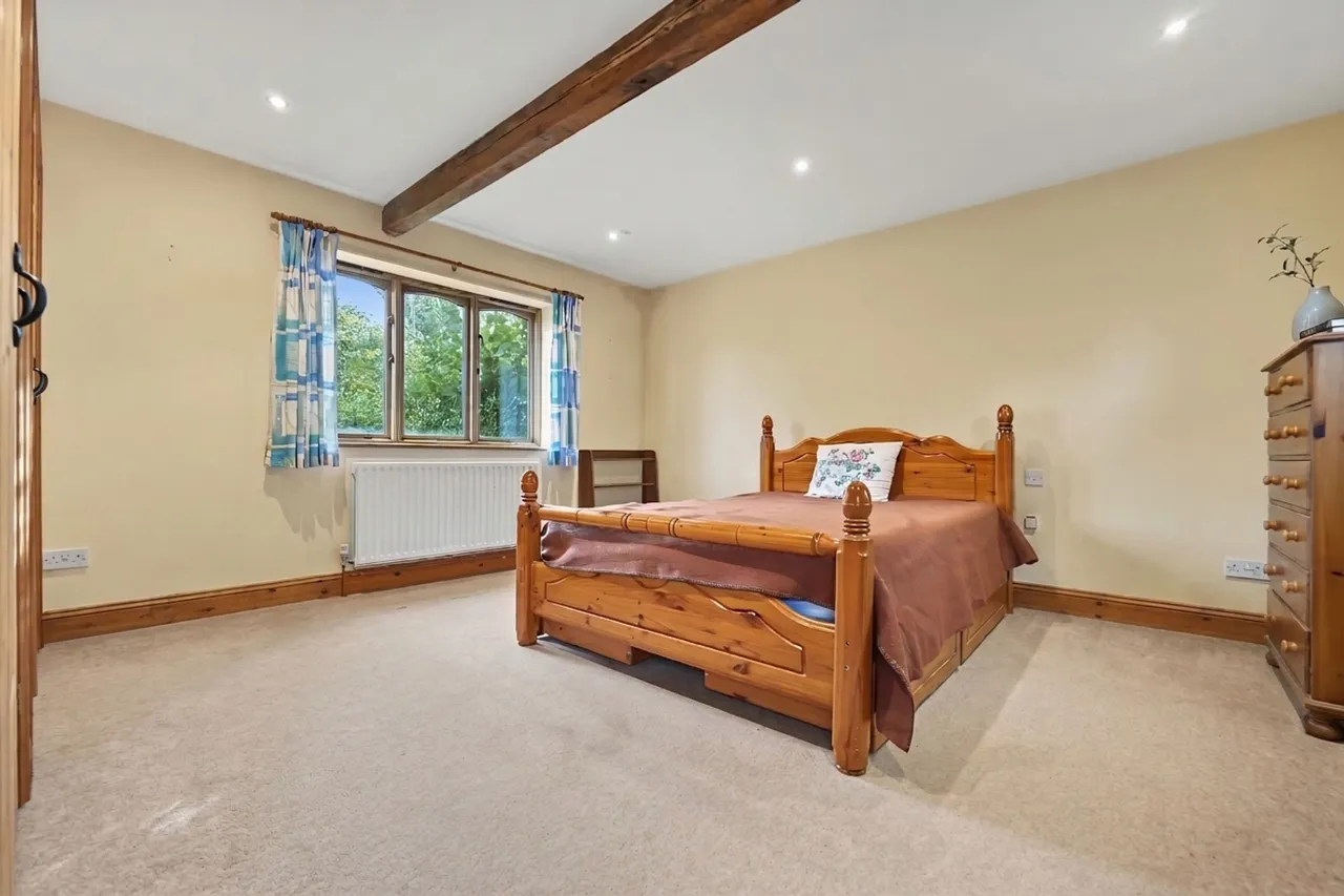 Sutton Lane, Dingley, LE16, photo 11