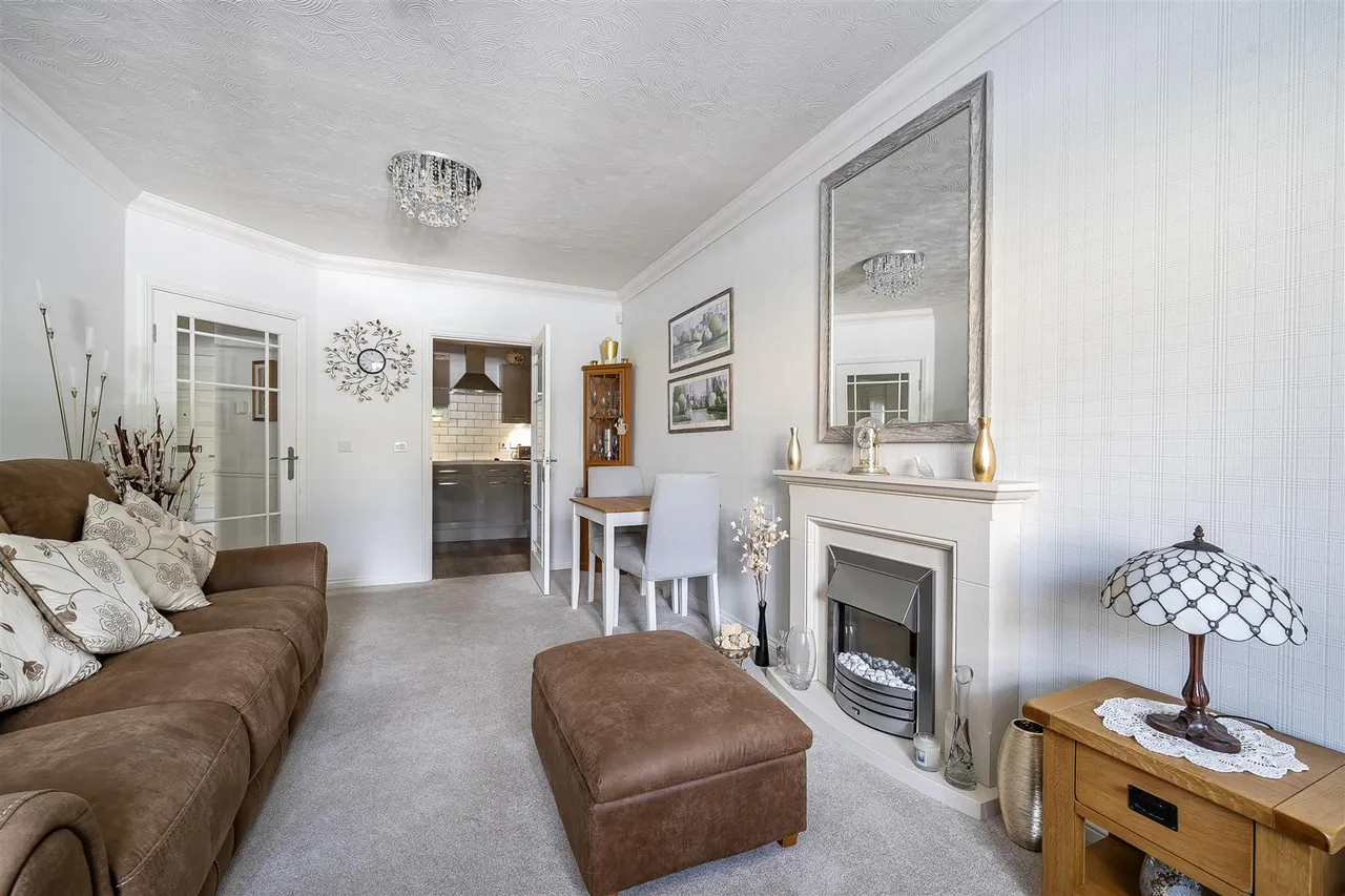 Gloucester Road, Malmesbury, SN16, photo 4