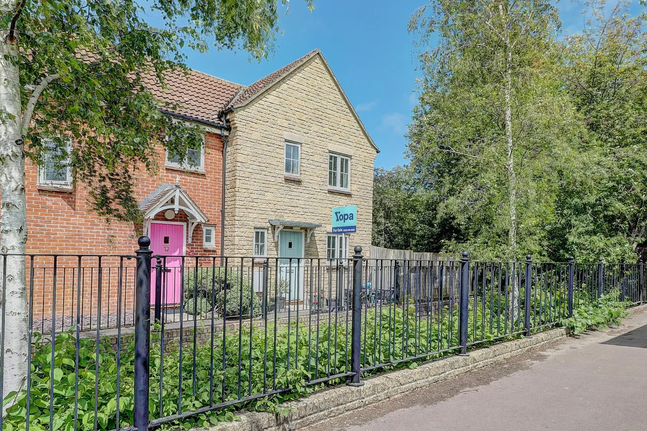 Ellworthy Court, Frome, BA11, photo 8