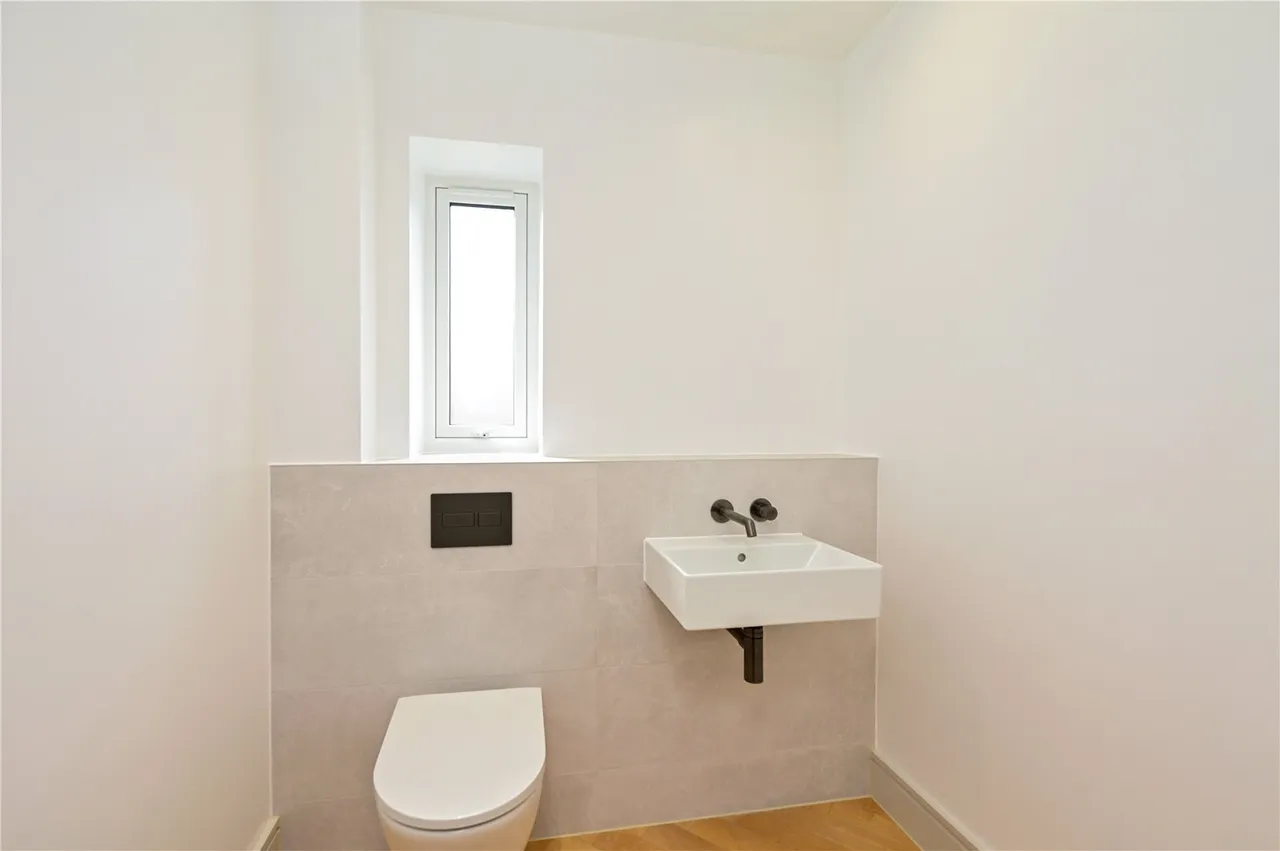 Elm Hill, Normandy, Guildford, Surrey, GU3 2JA, photo 11