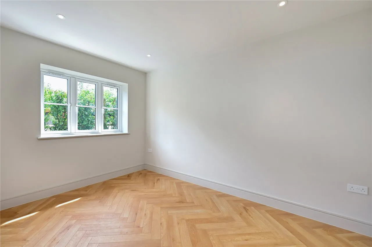 Elm Hill, Normandy, Guildford, Surrey, GU3 2JA, photo 5