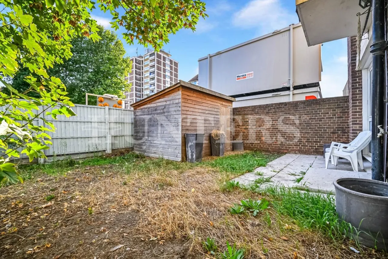 Broad Lane, London, N15, photo 18