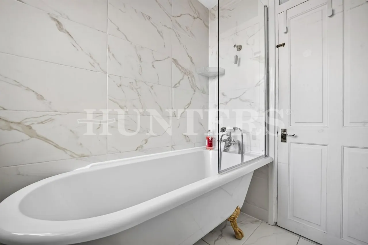 Broad Lane, London, N15, photo 11
