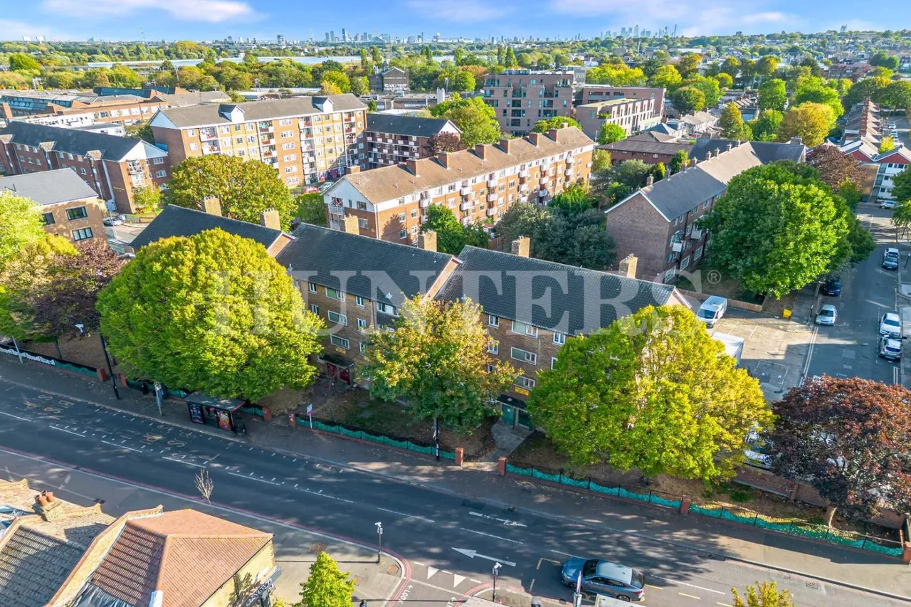 Broad Lane, London, N15, photo 17