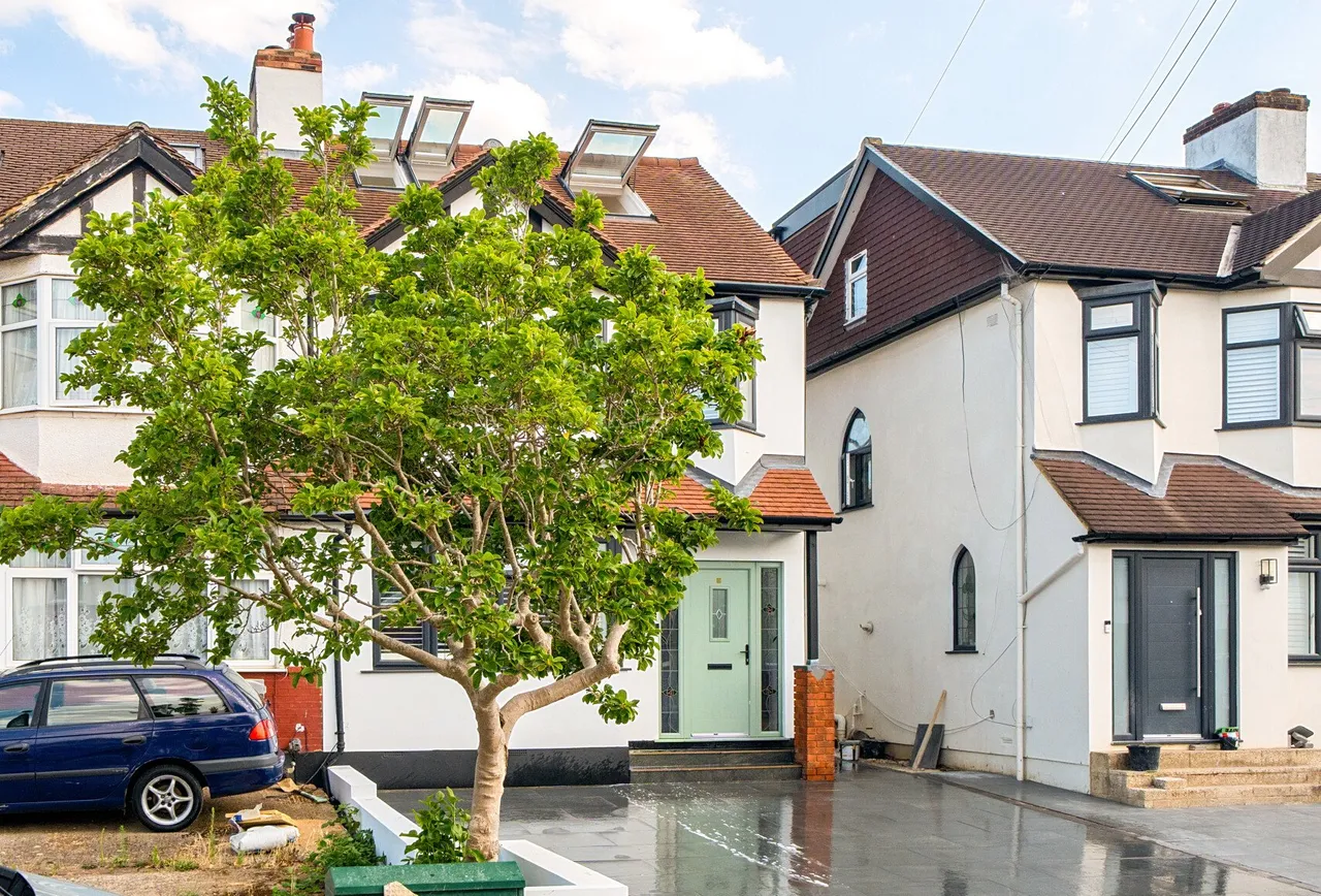 Carlingford Road, Morden, SM4 4NY, photo 24