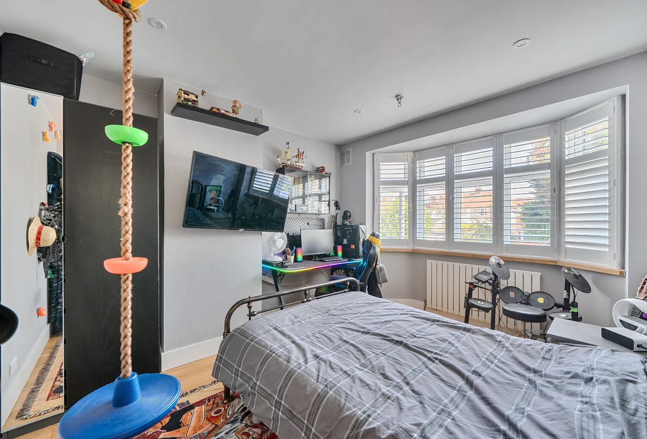 Carlingford Road, Morden, SM4 4NY, photo 16