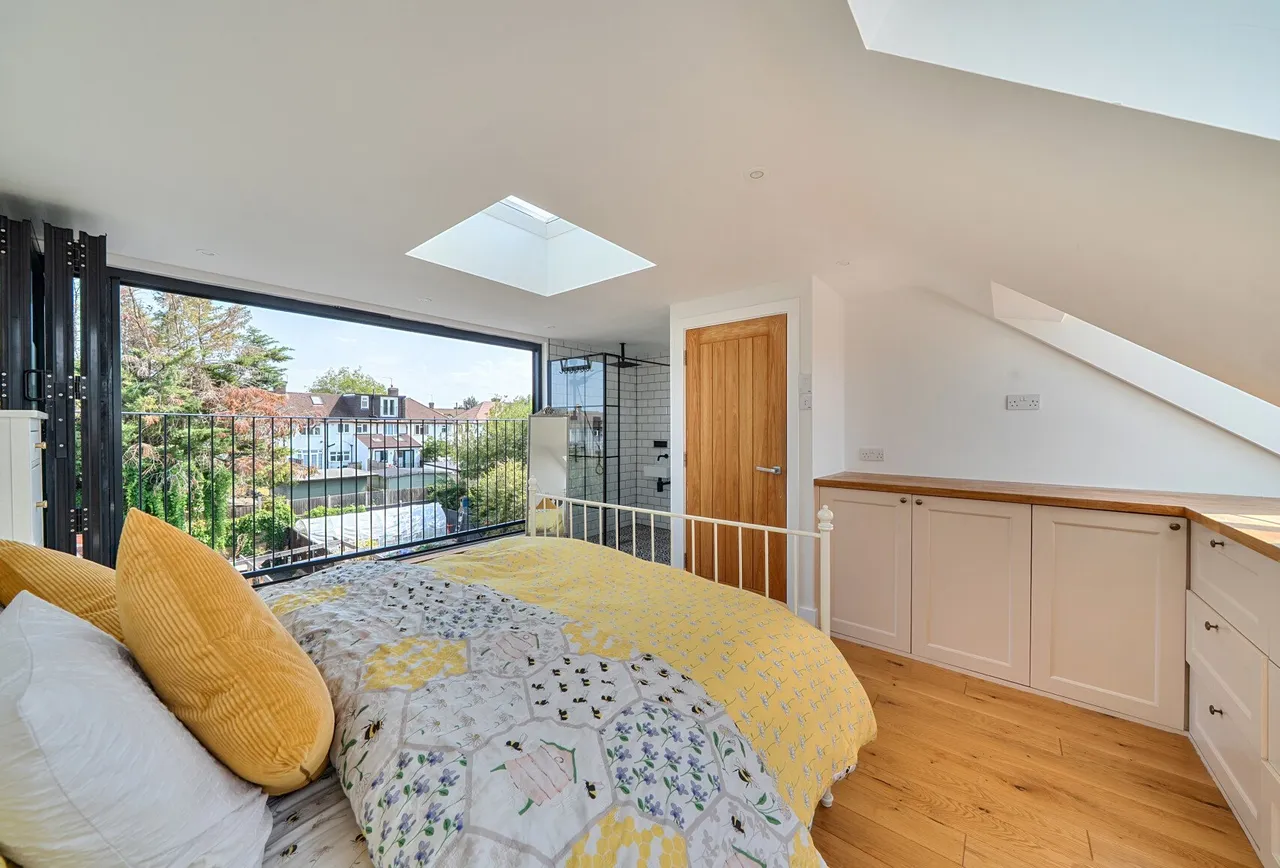 Carlingford Road, Morden, SM4 4NY, photo 21