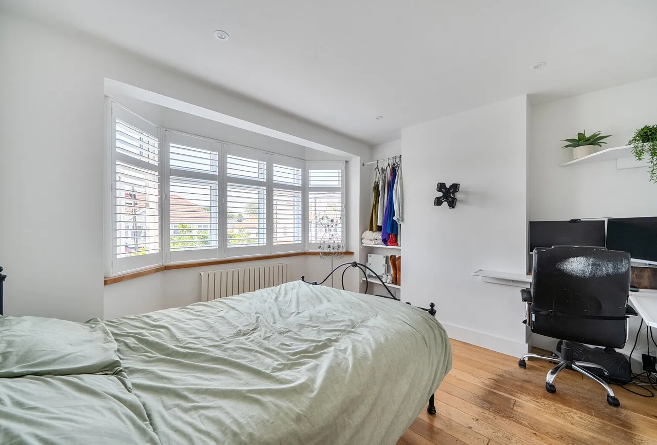 Carlingford Road, Morden, SM4 4NY, photo 22