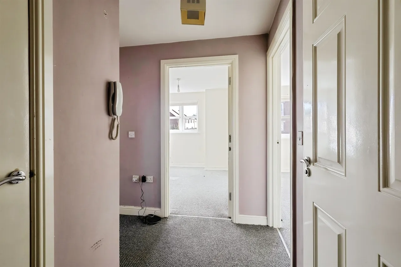 Braunston Close, Northampton, photo 9