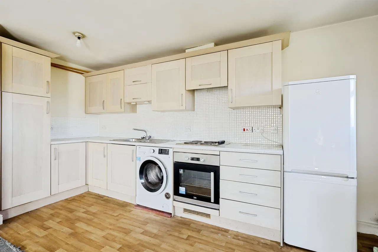 Braunston Close, Northampton, photo 4