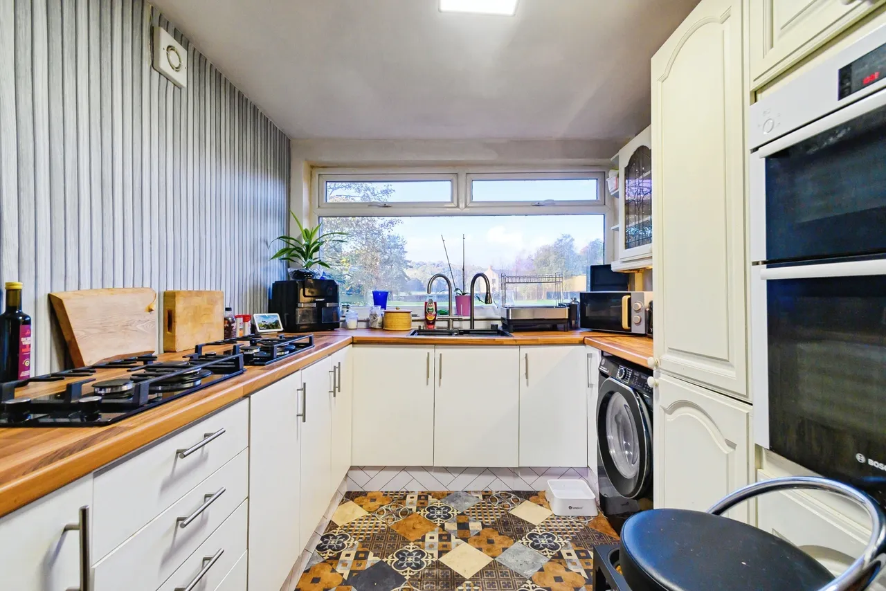 Brookside Crescent, Bury, BL8, photo 12