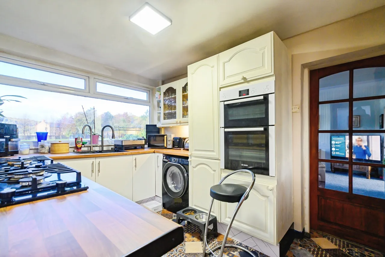 Brookside Crescent, Bury, BL8, photo 13