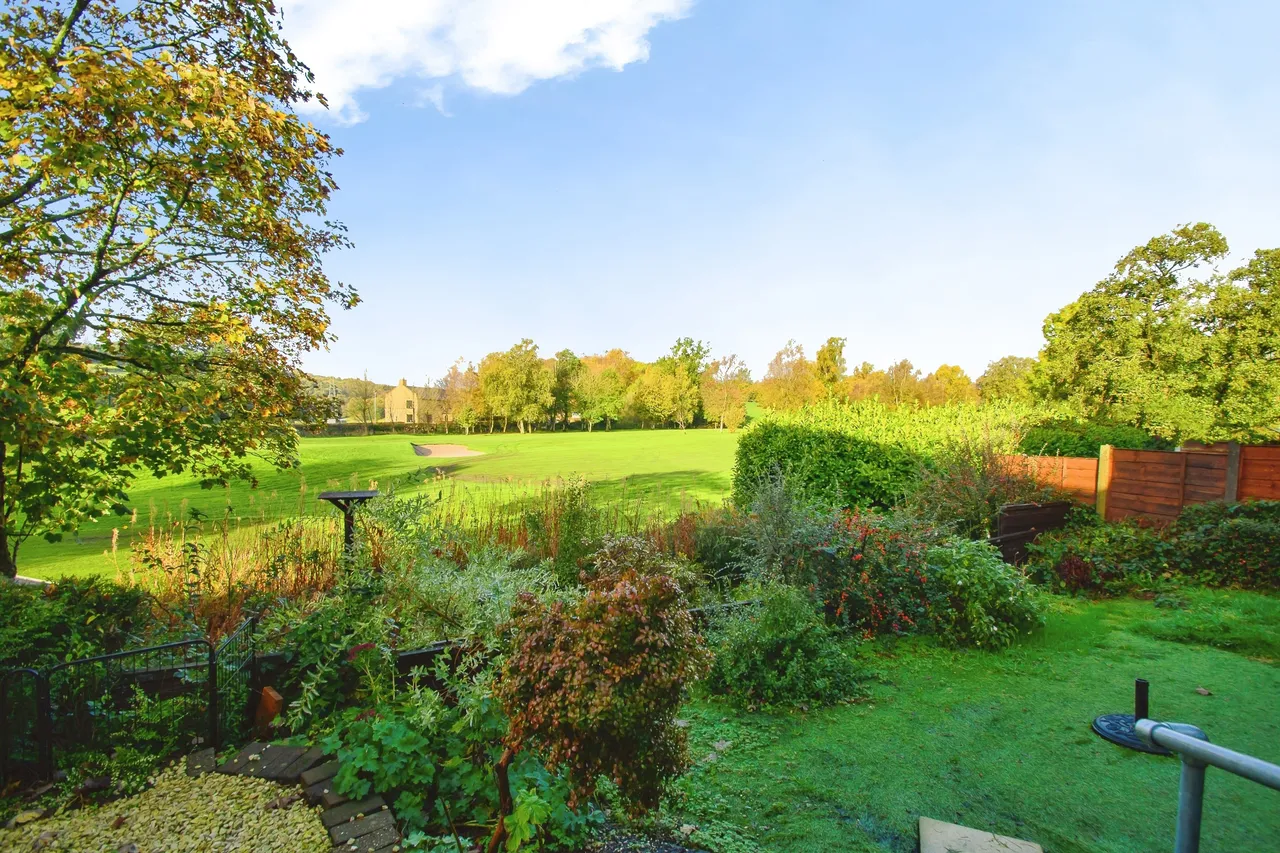Brookside Crescent, Bury, BL8, photo 3