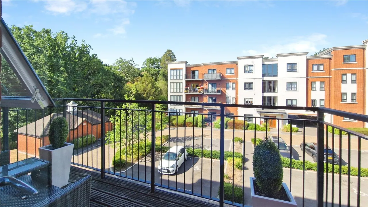 London Road, Binfield, Bracknell, Berkshire, RG42 4FH, photo 14