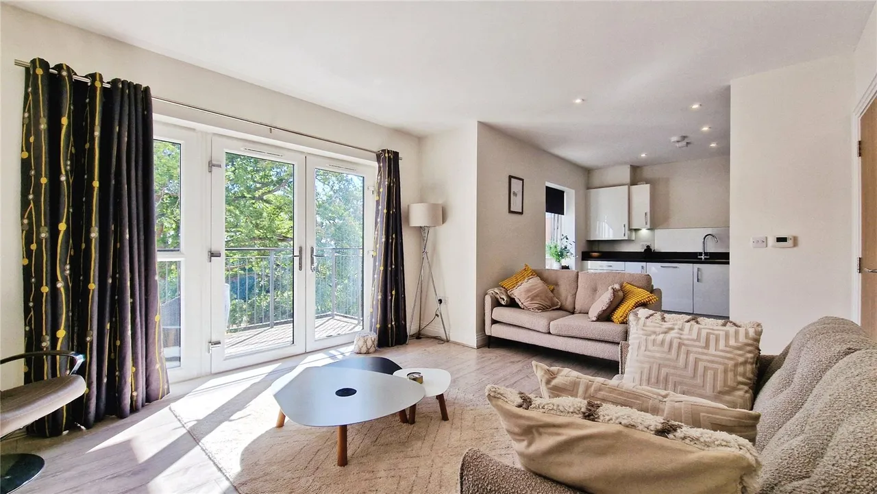 London Road, Binfield, Bracknell, Berkshire, RG42 4FH, photo 6