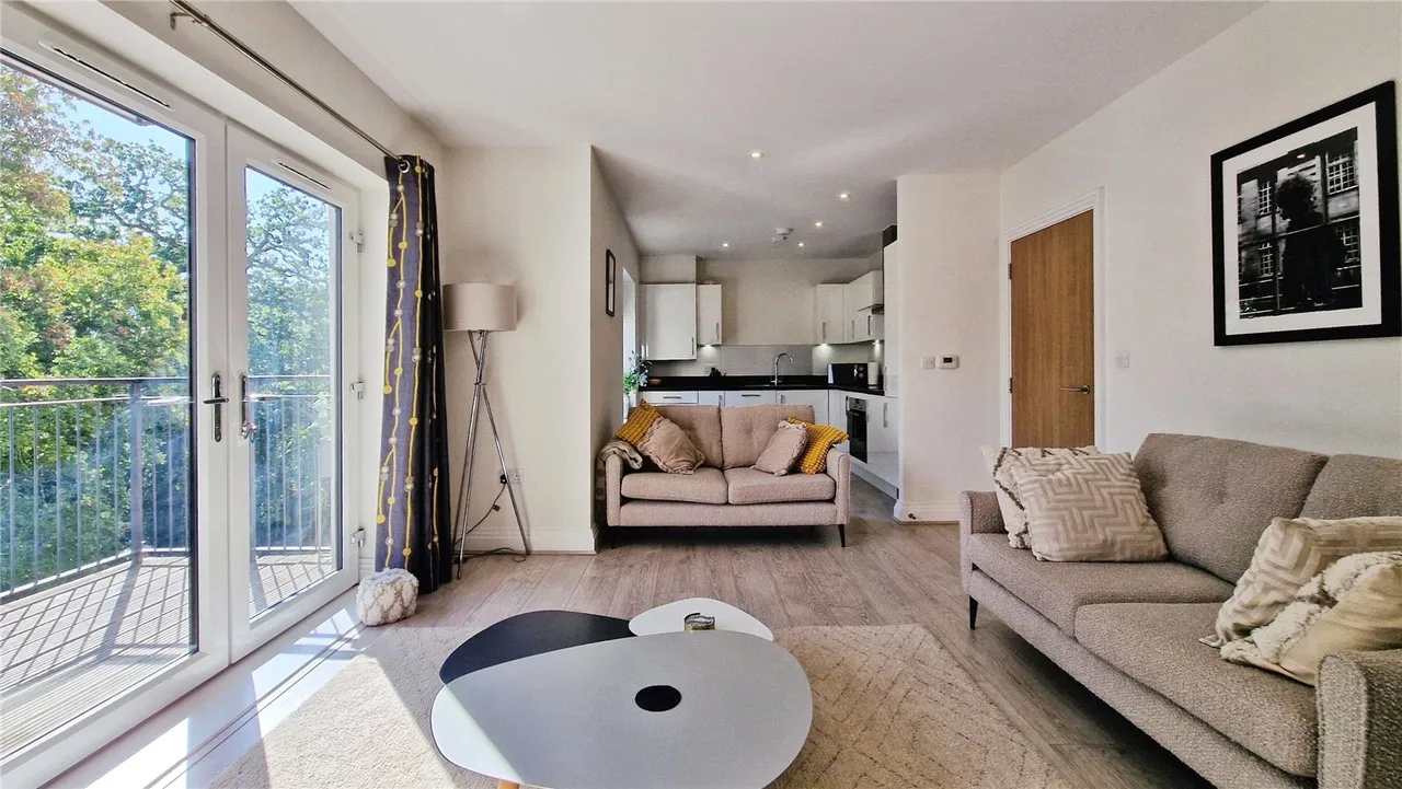 London Road, Binfield, Bracknell, Berkshire, RG42 4FH, photo 8