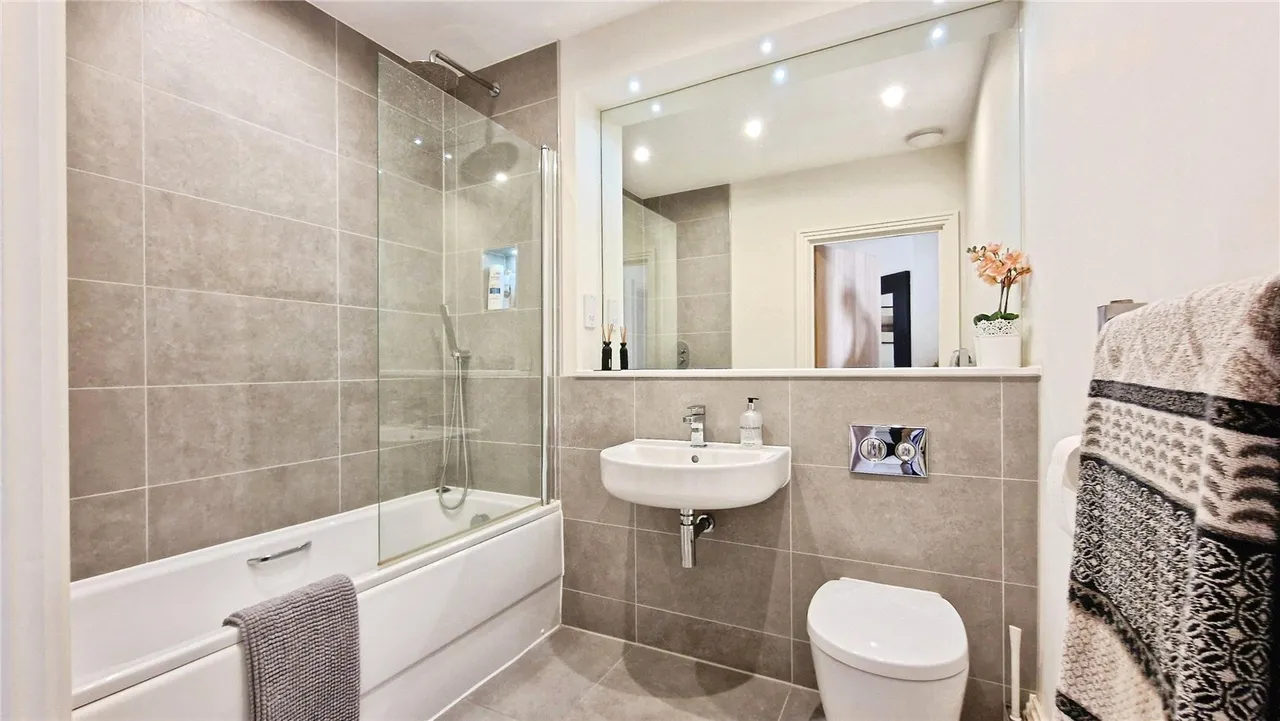 London Road, Binfield, Bracknell, Berkshire, RG42 4FH, photo 13