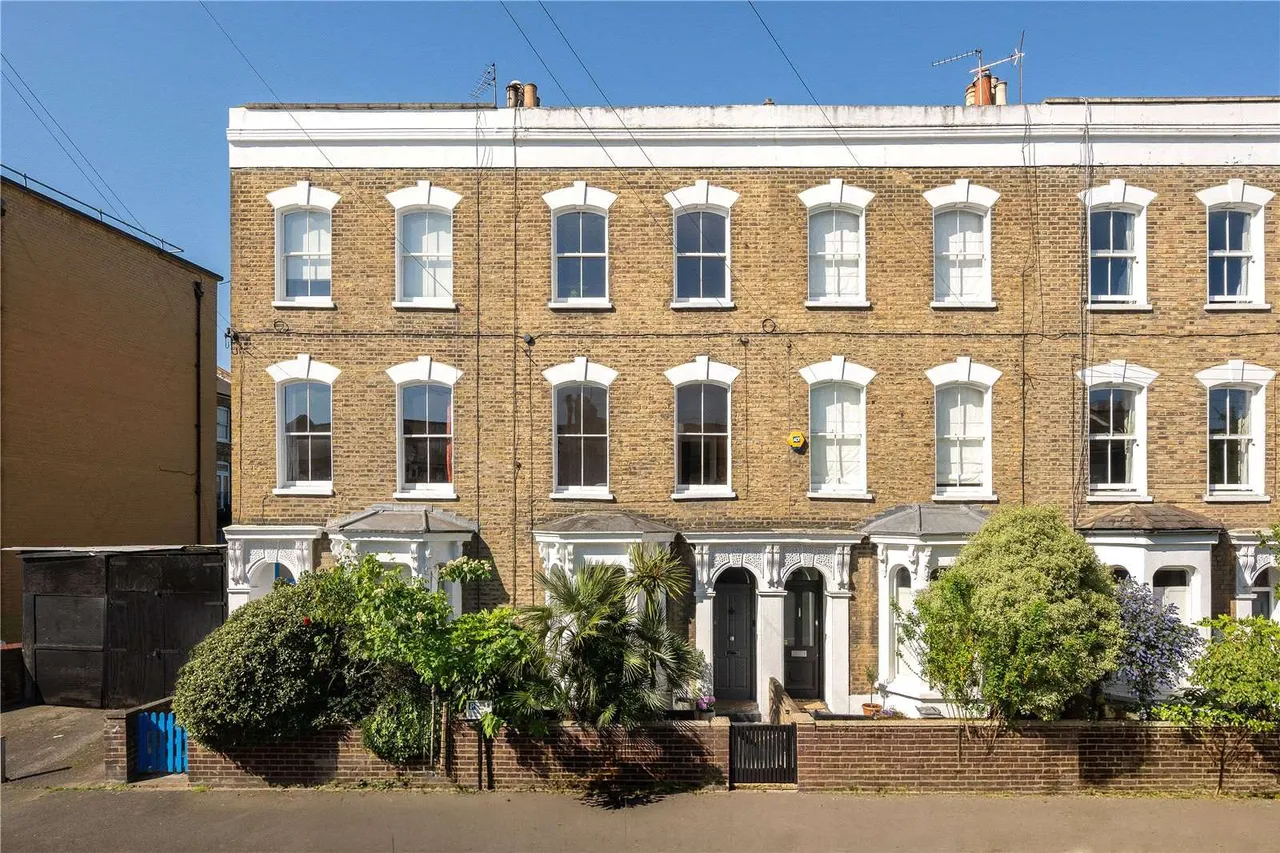 Queen Anne Road, London, E9, photo 2