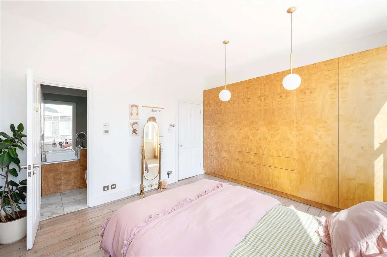 Queen Anne Road, London, E9, photo 21