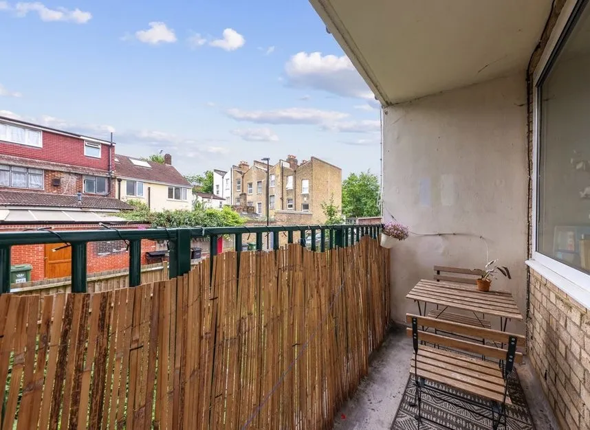 Gibbon Road, Peckham, SE15, photo 6