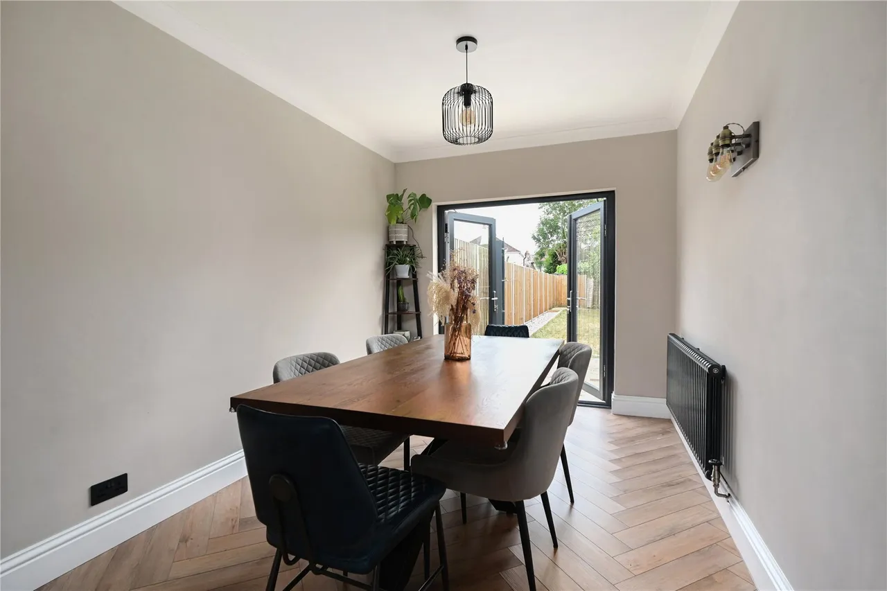 Guildford Street, Staines, TW18, photo 7